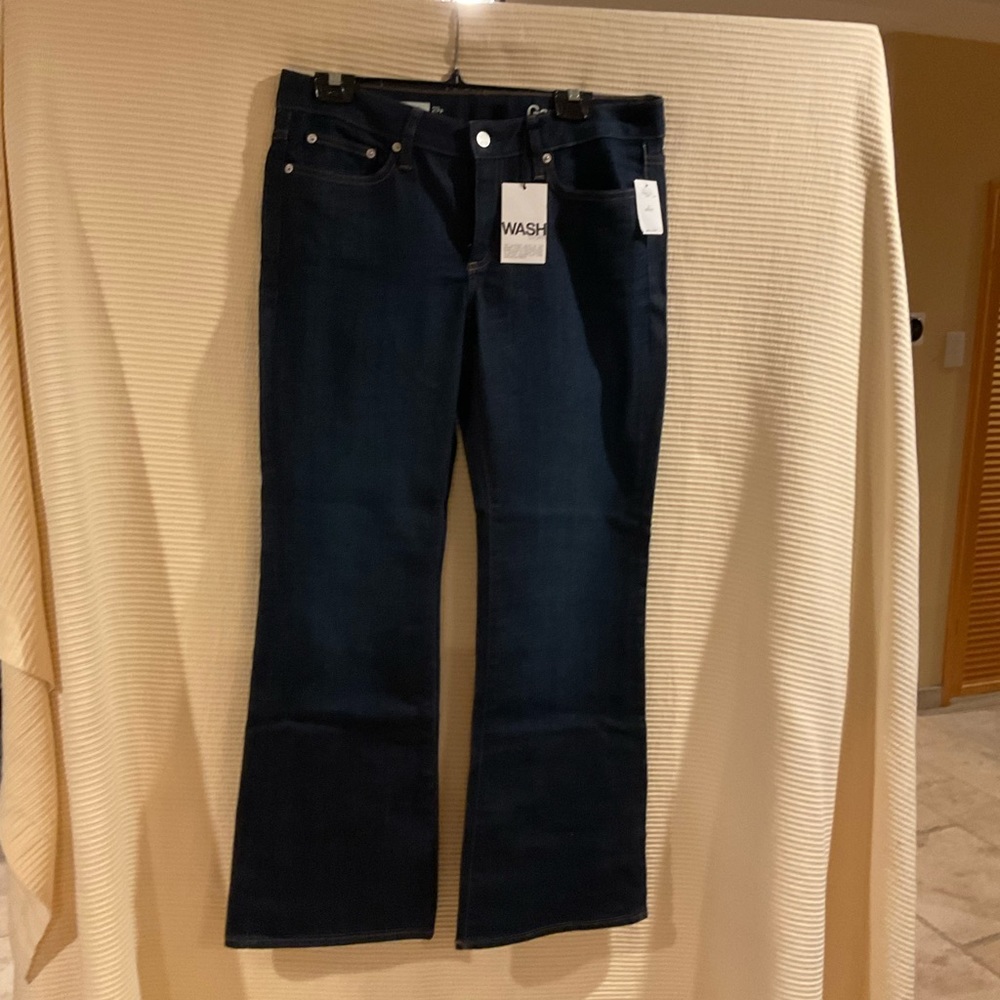 Gap 1969 Long & Lean NWT Women’s Petite Size 8 Blue Jeans